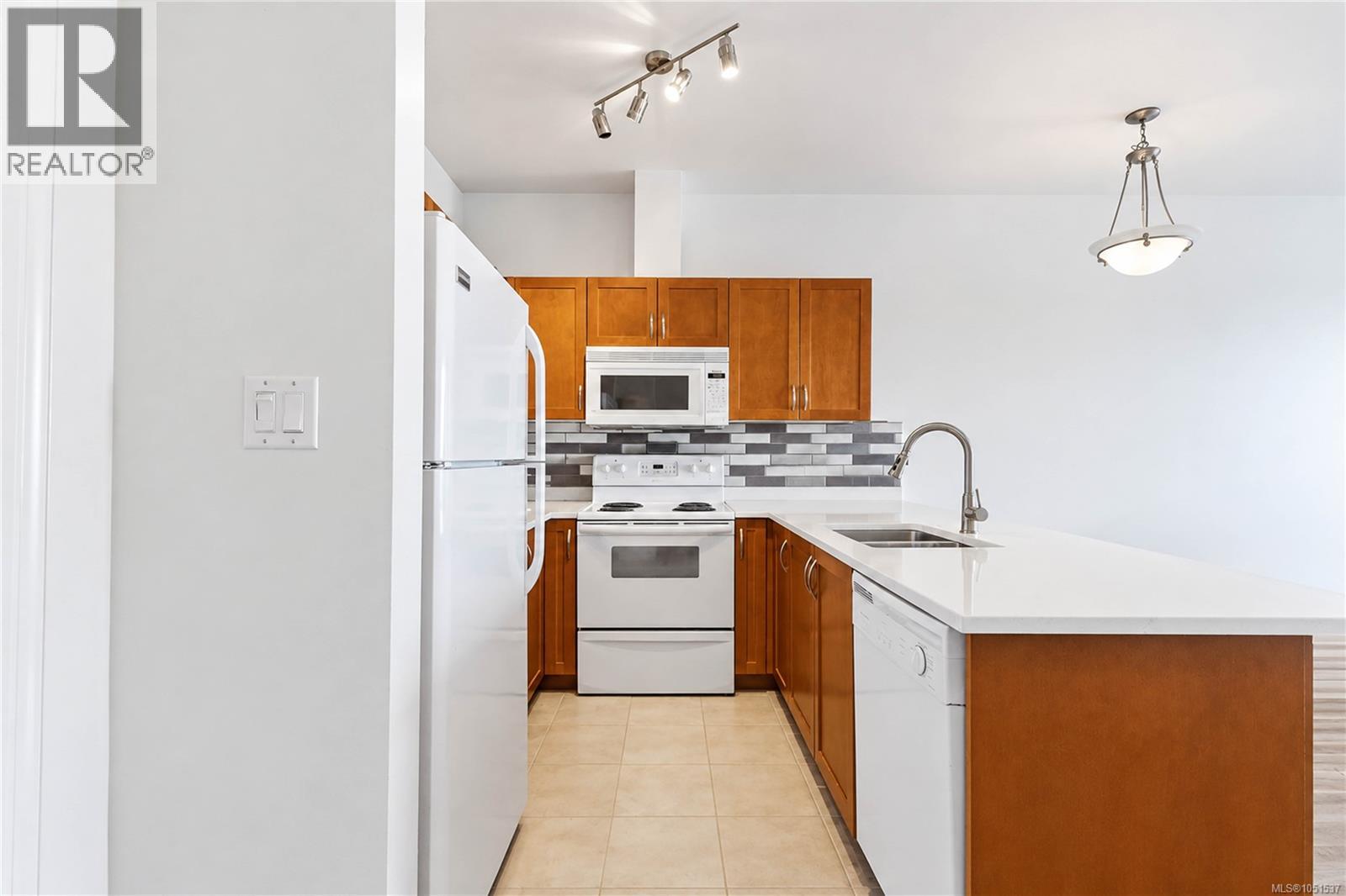 308 1959 Polo Park Crt Property Photo 47