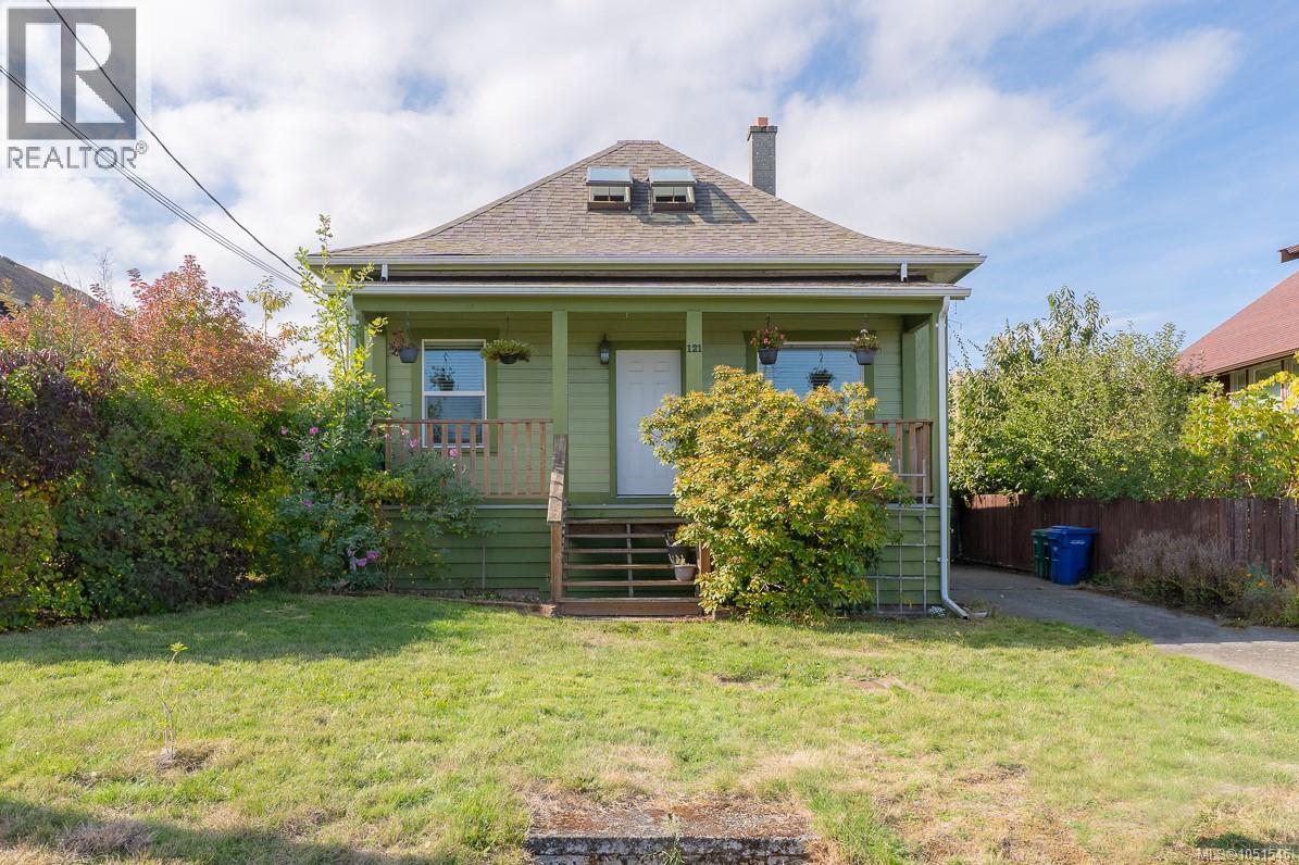 121 Harvey St Property Photo 1