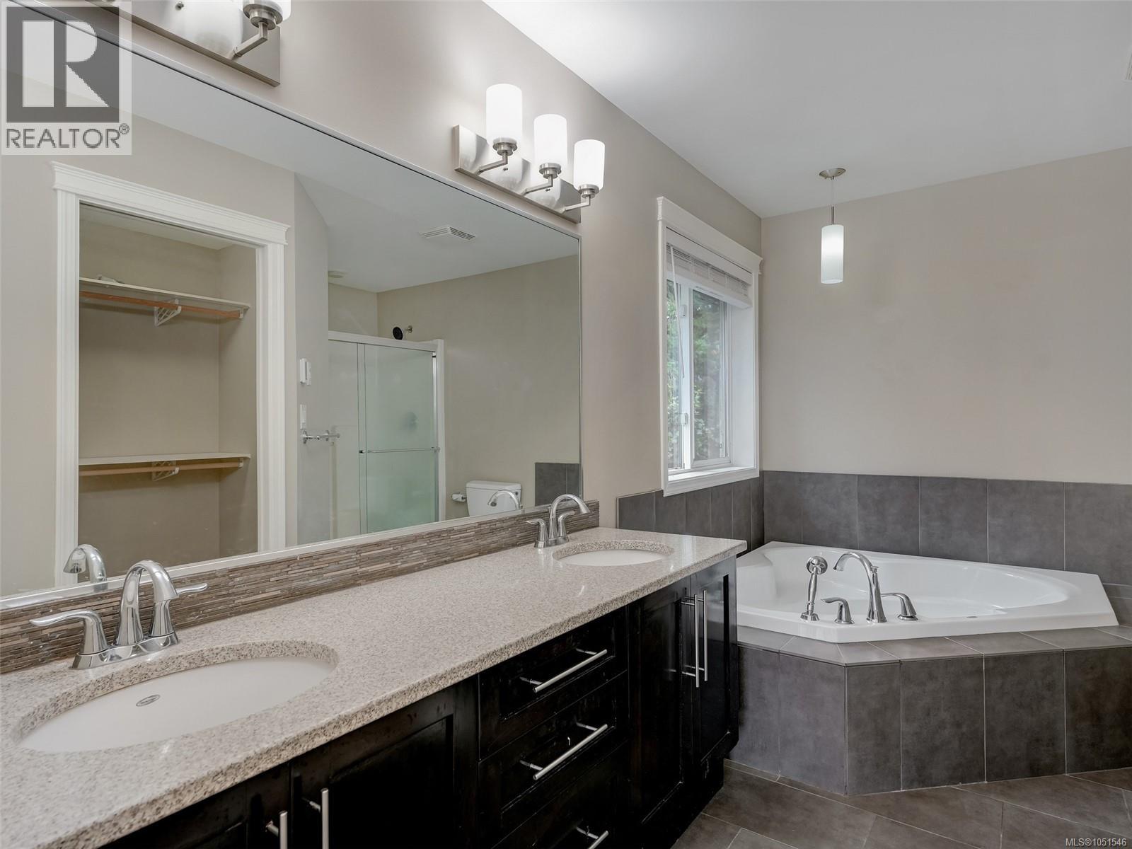 2526 Prospector Way Property Photo 11