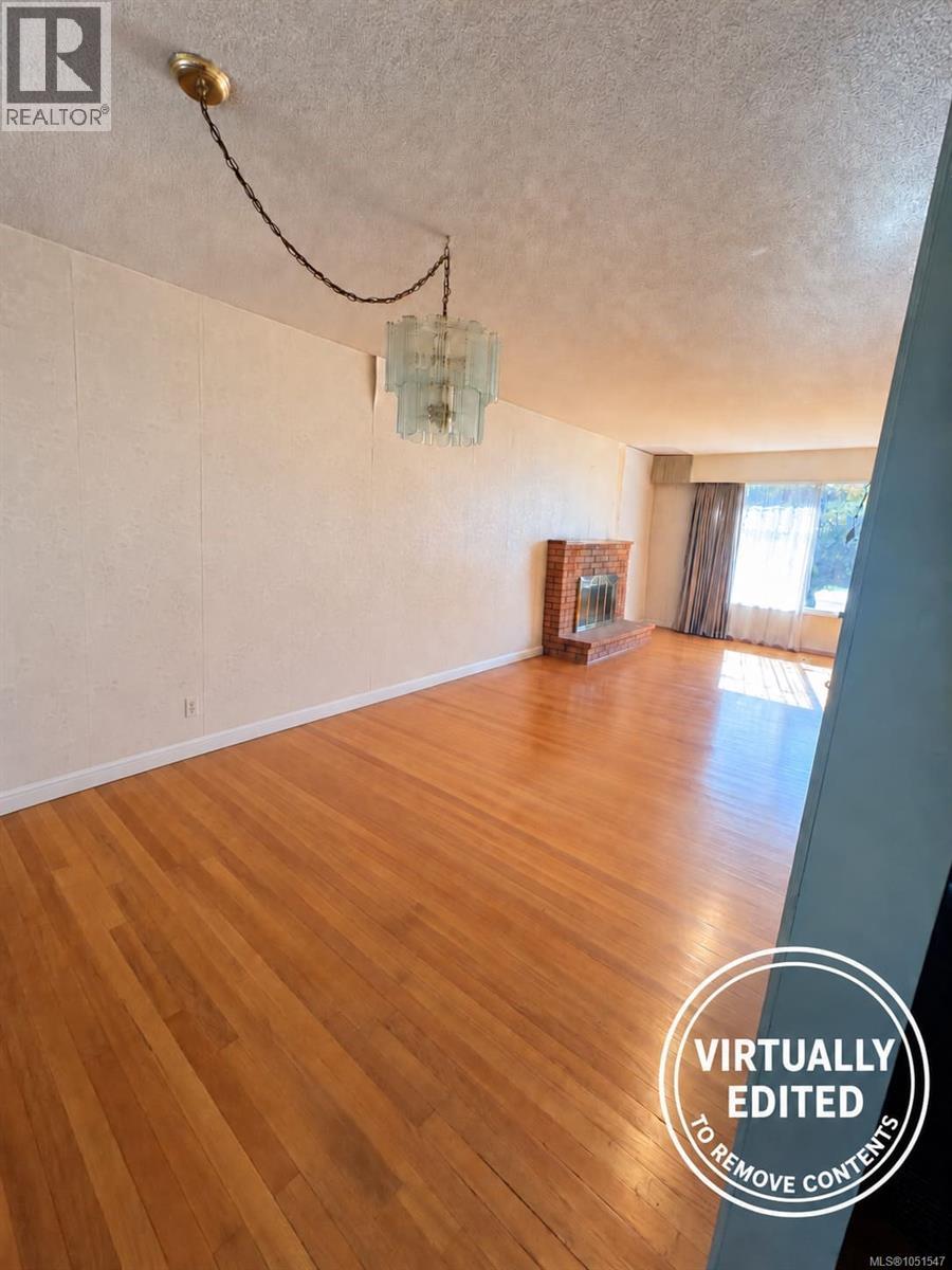 3279 Gibbins Rd Property Photo 11