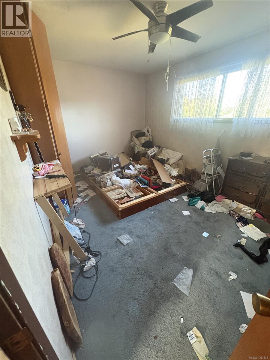 3279 Gibbins Rd Property Photo 14