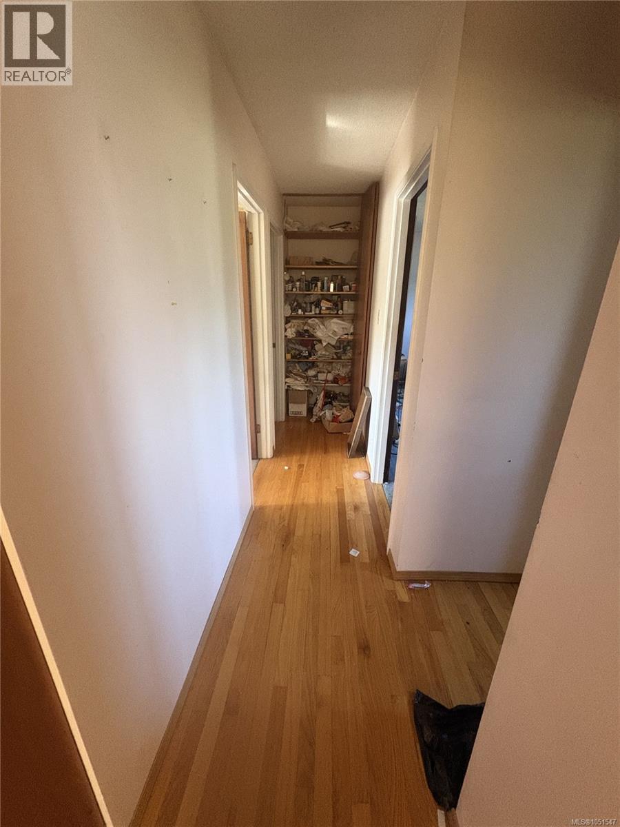 3279 Gibbins Rd Property Photo 19