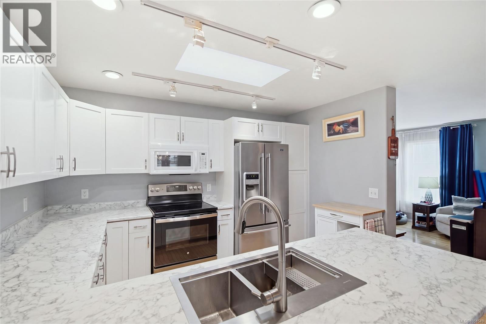 3948 Valewood Dr Property Photo 13