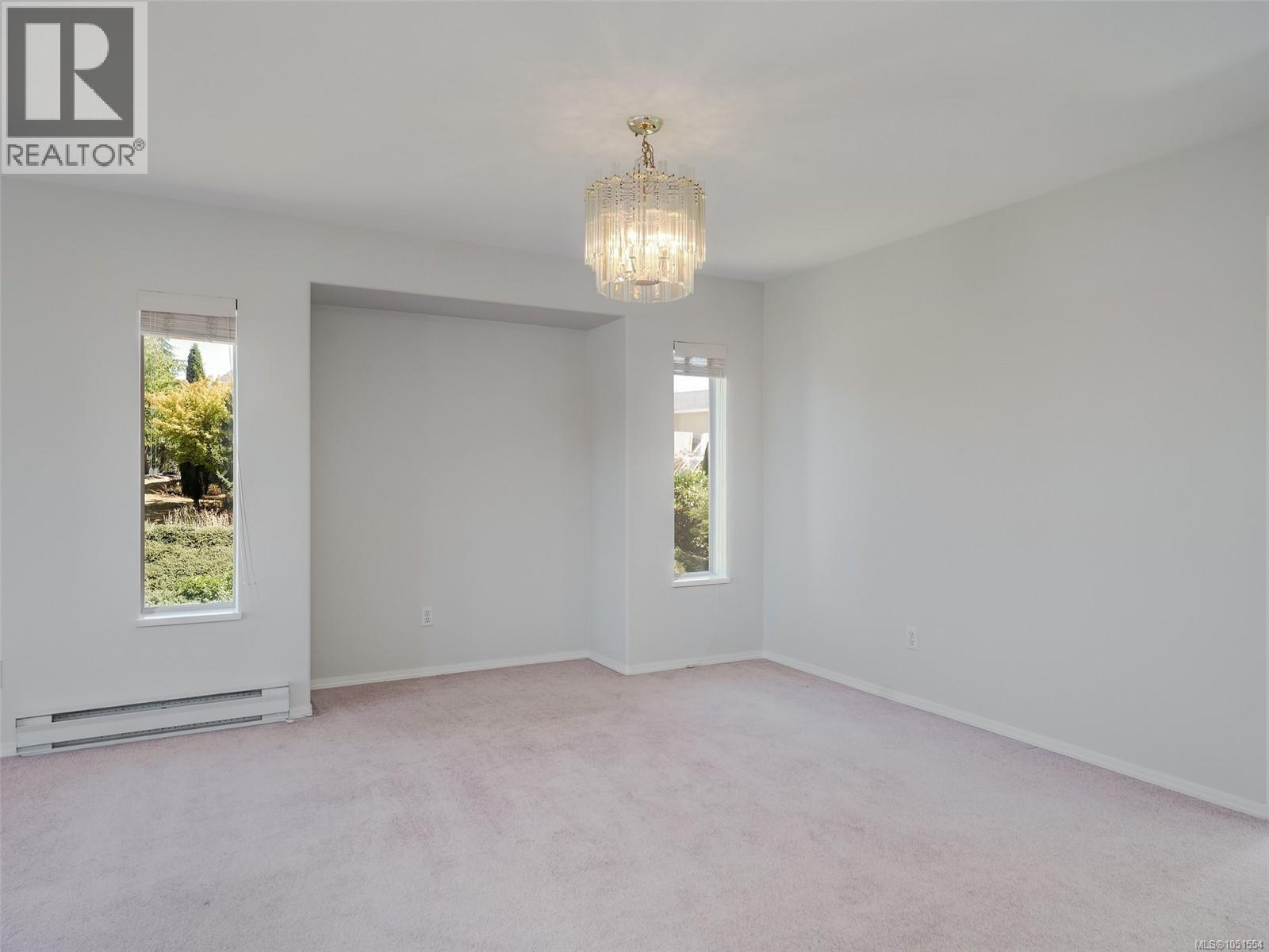 1287 Carmichael Crt Property Photo 8