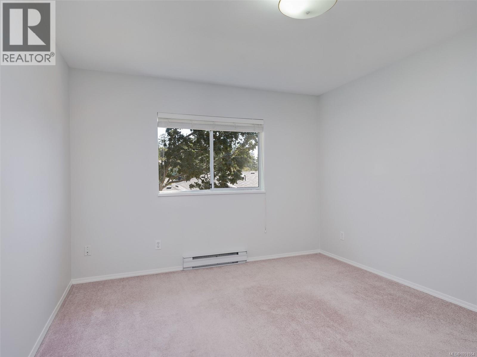 1287 Carmichael Crt Property Photo 21