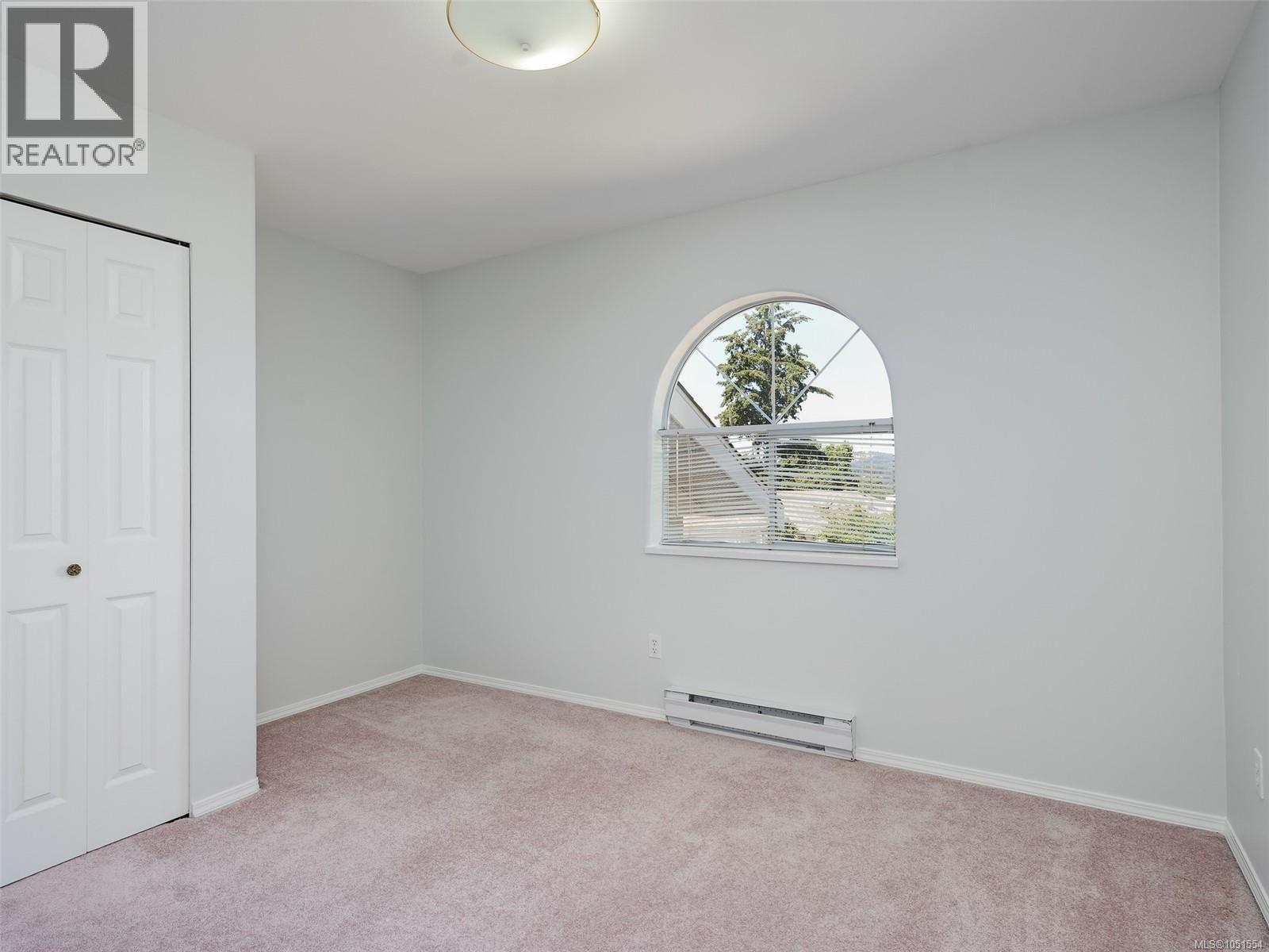 1287 Carmichael Crt Property Photo 24