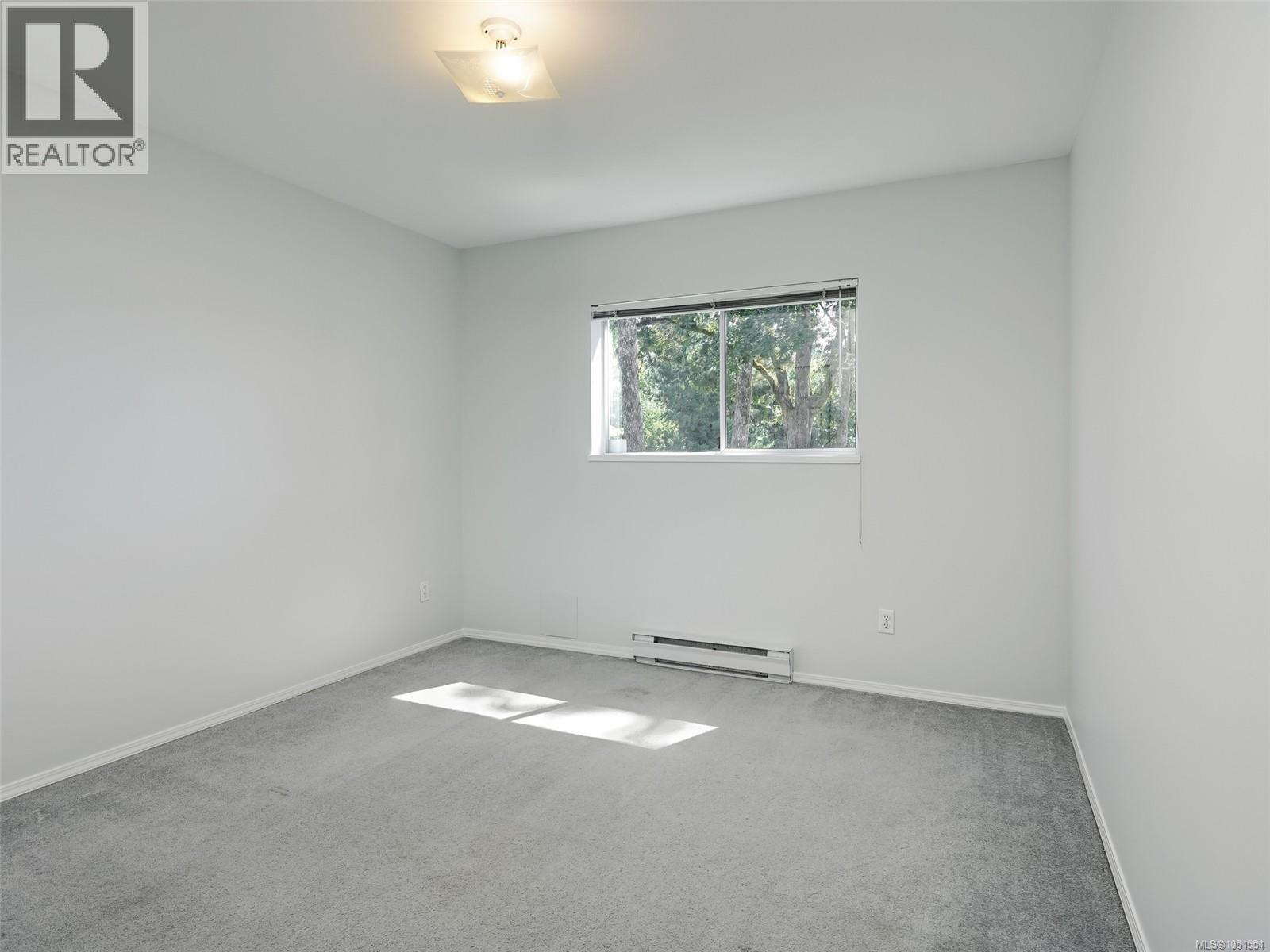 1287 Carmichael Crt Property Photo 26
