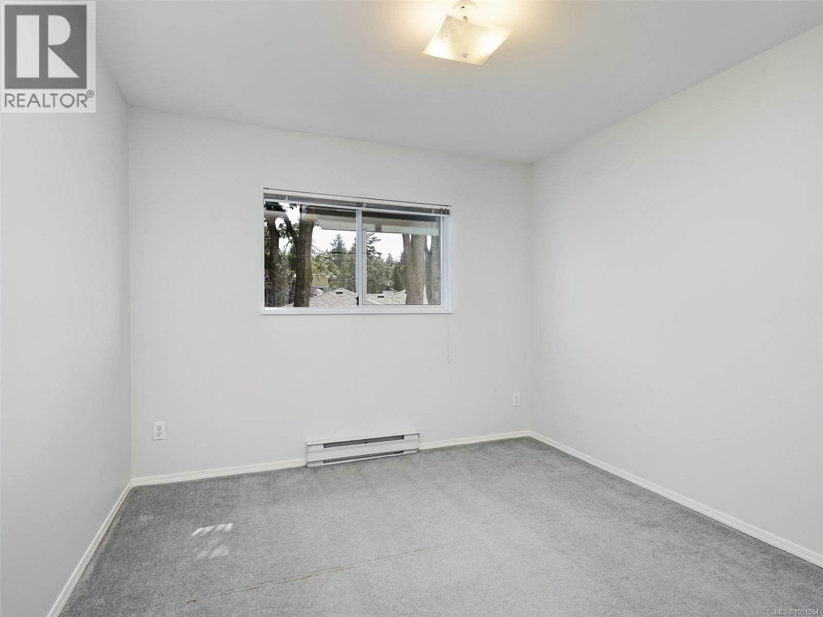 1287 Carmichael Crt Property Photo 28