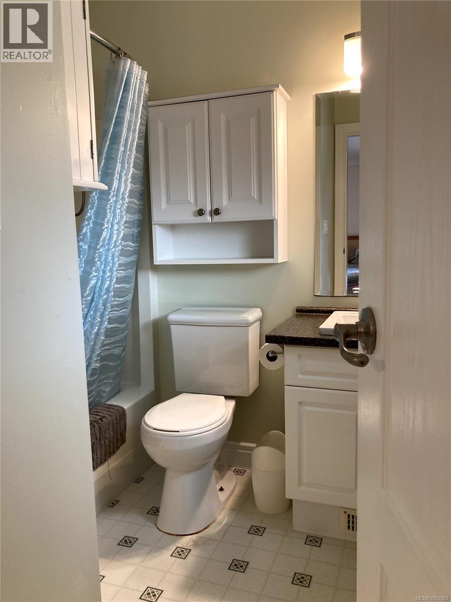 702 Hamilton Ave Property Photo 16