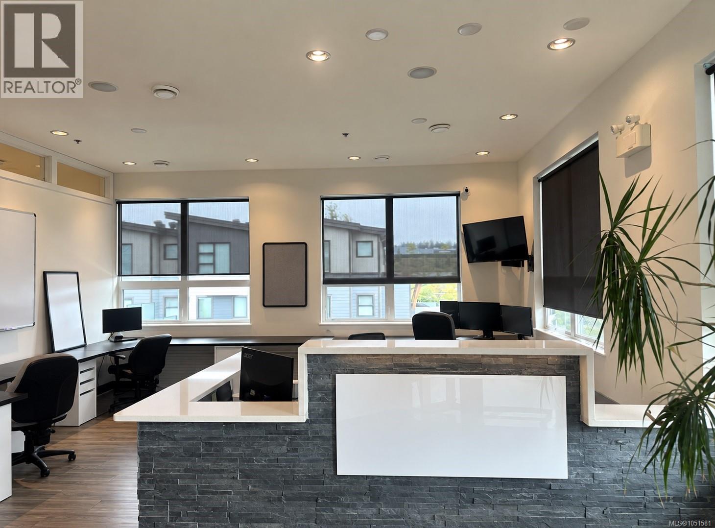 201 5220 Dublin Way Property Photo 1