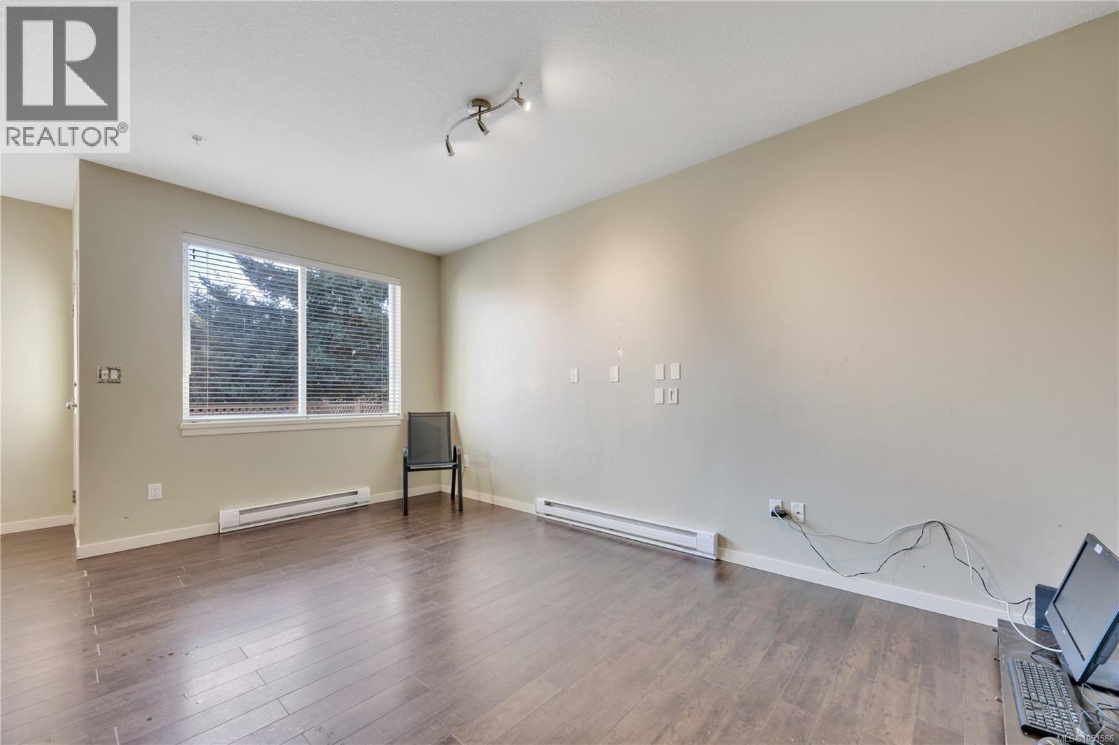 103 2157 Ridgemont Pl Property Photo 9