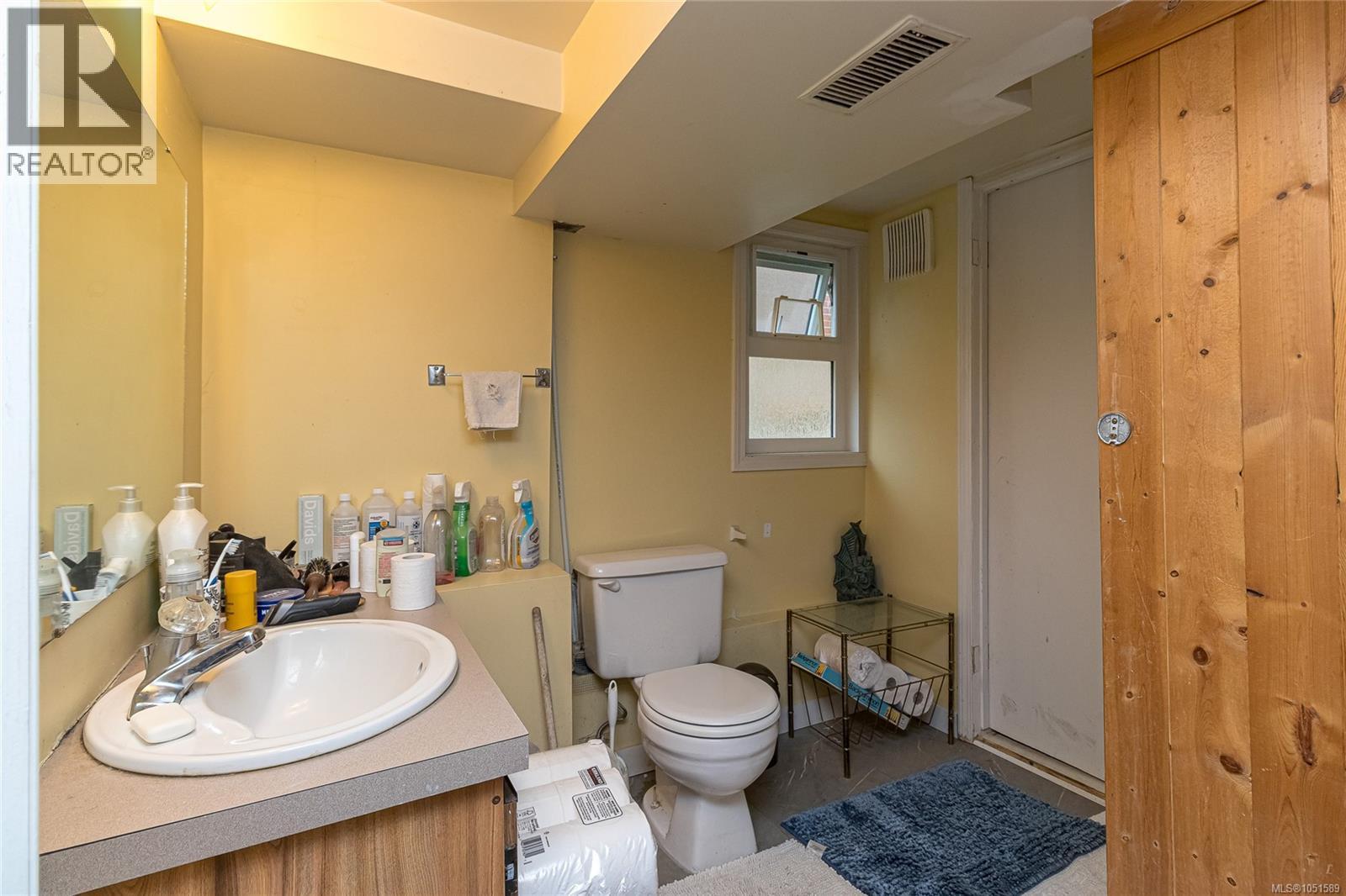 1161 Newport Ave Property Photo 36