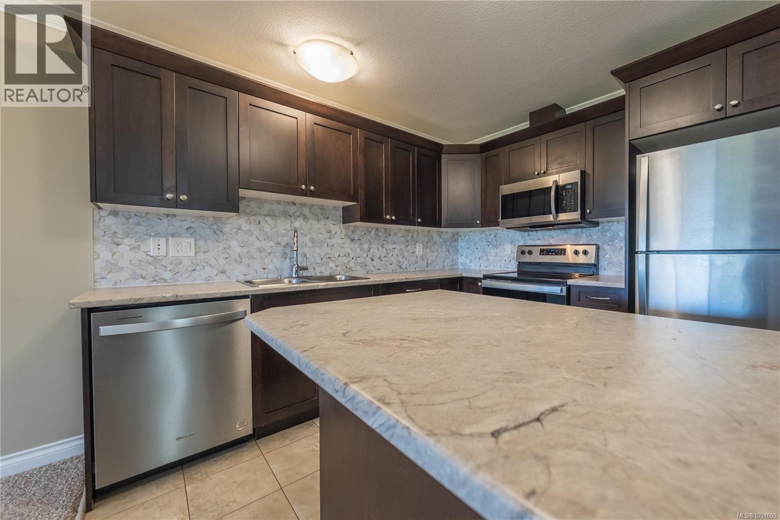 102 6149 Washington Way Property Photo 9