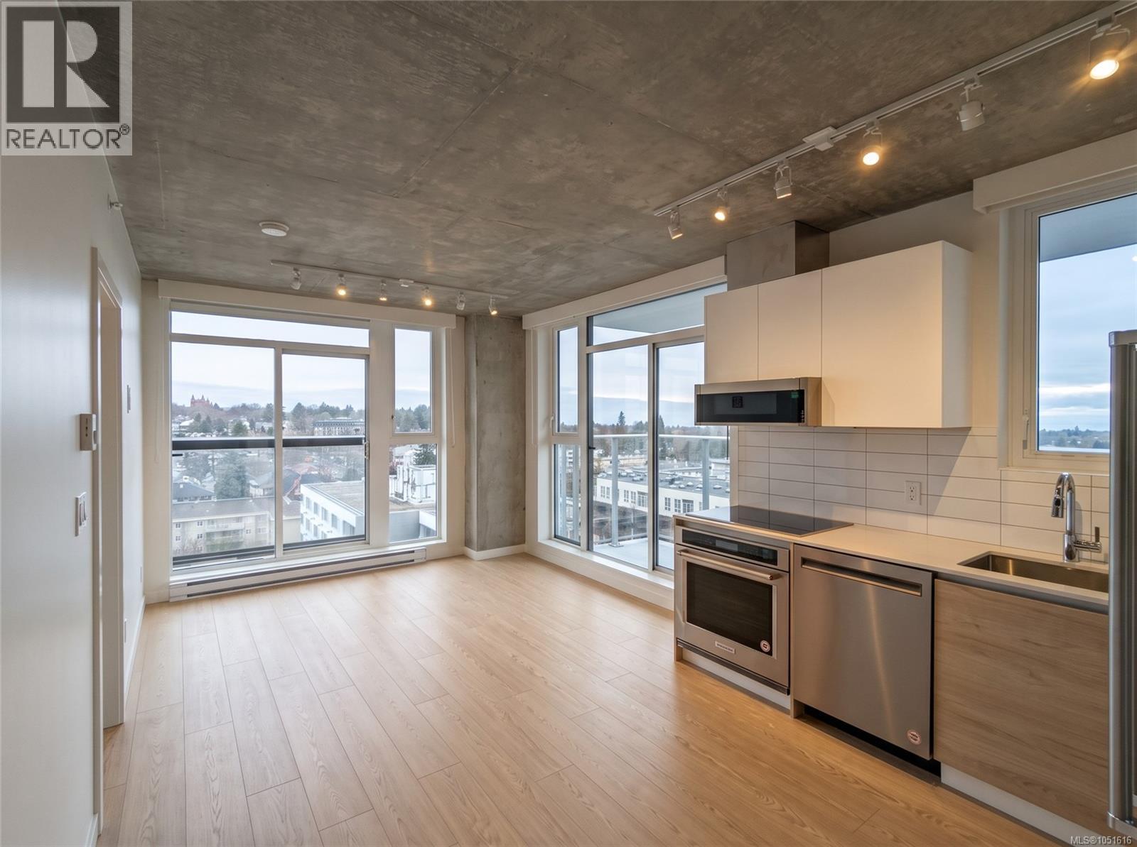 1207 1097 View St Property Photo 1