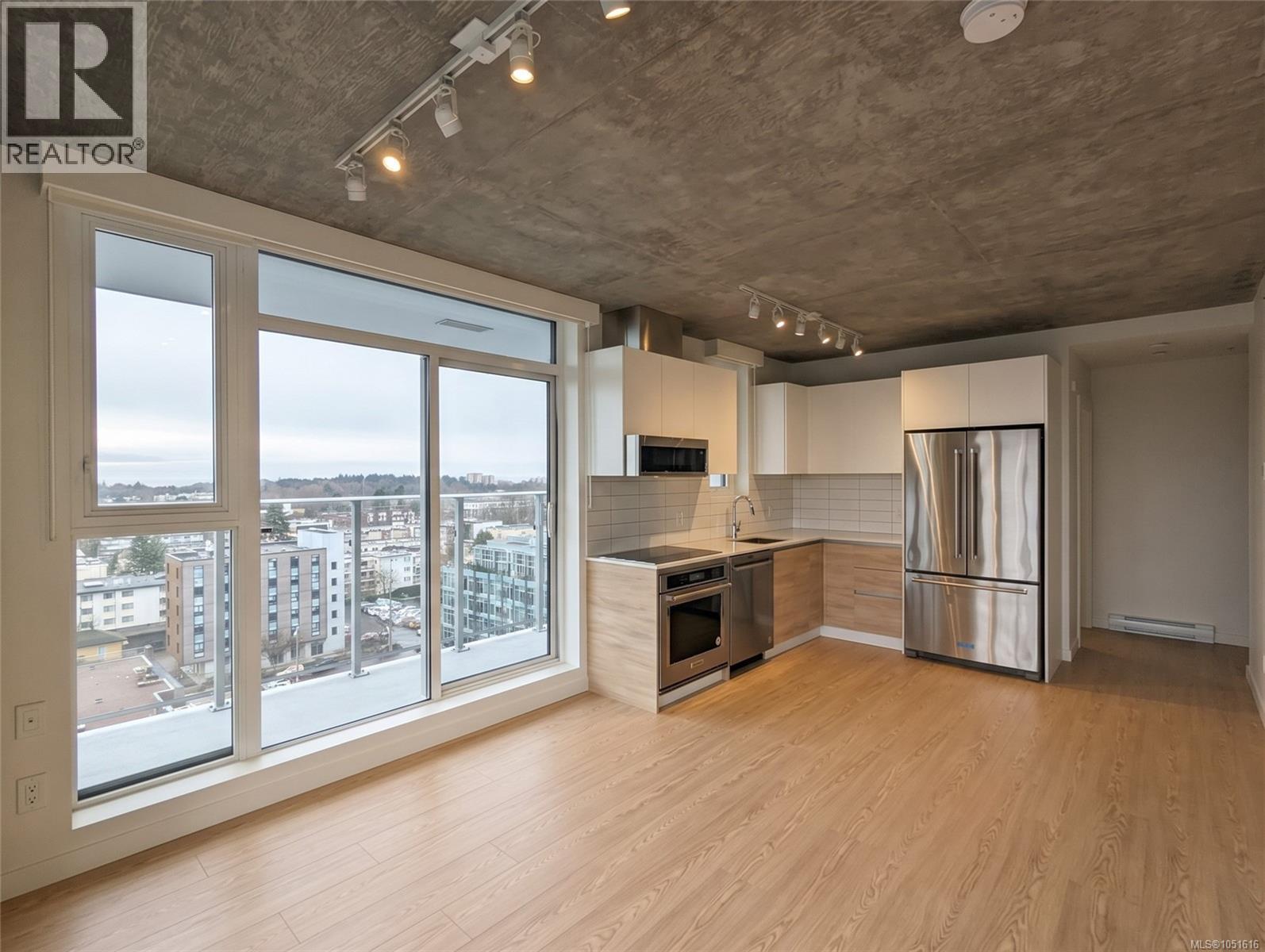 1207 1097 View St Property Photo 3
