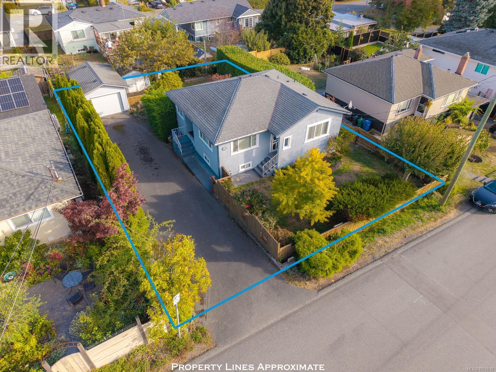 630 Chestnut St Property Photo 3