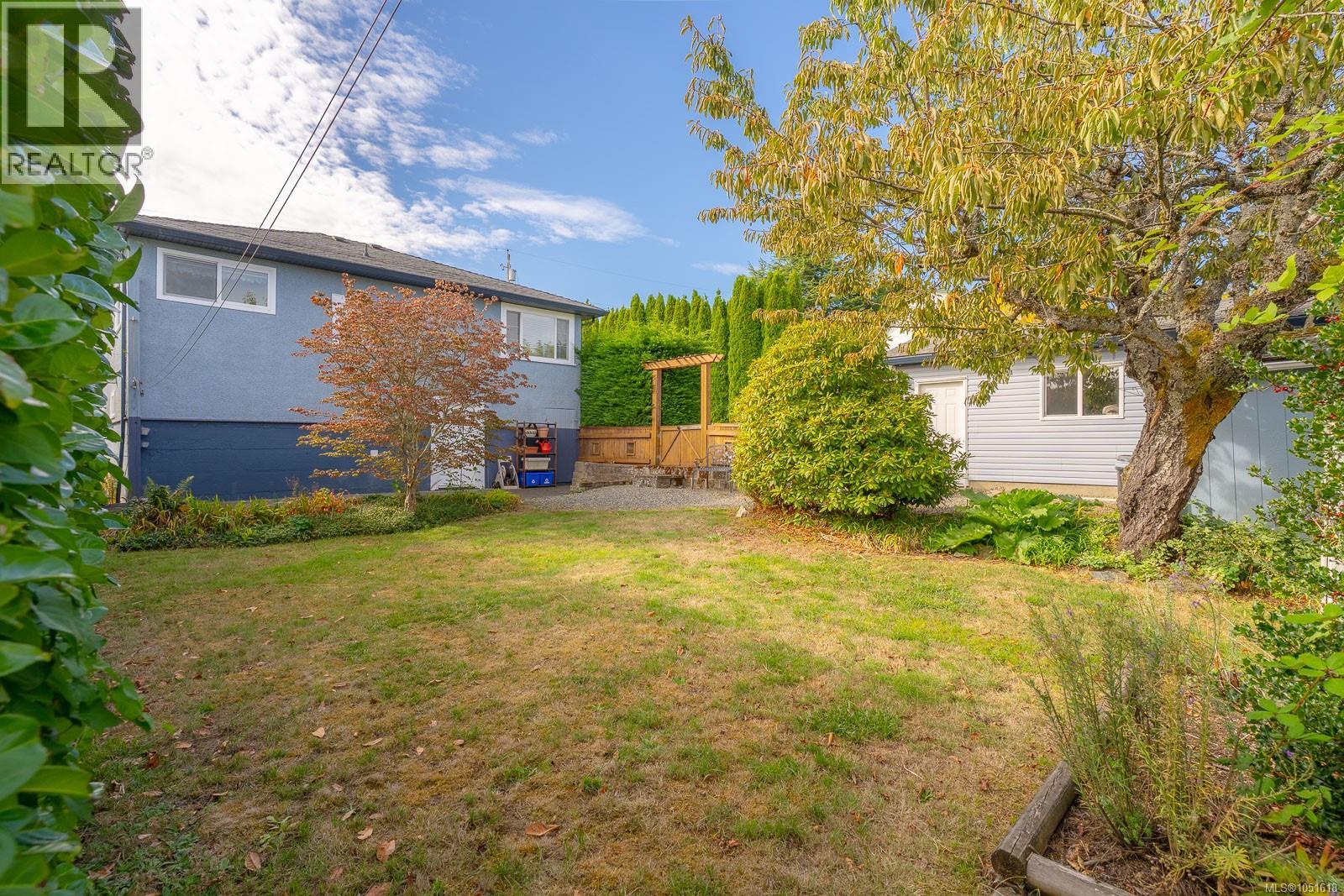 630 Chestnut St Property Photo 45