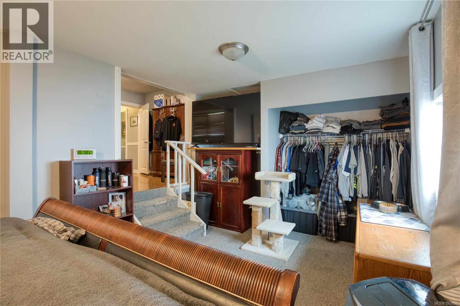 543 Bradley St Property Photo 11