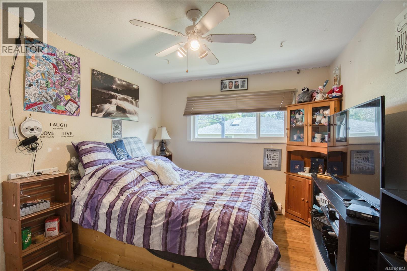 543 Bradley St Property Photo 14