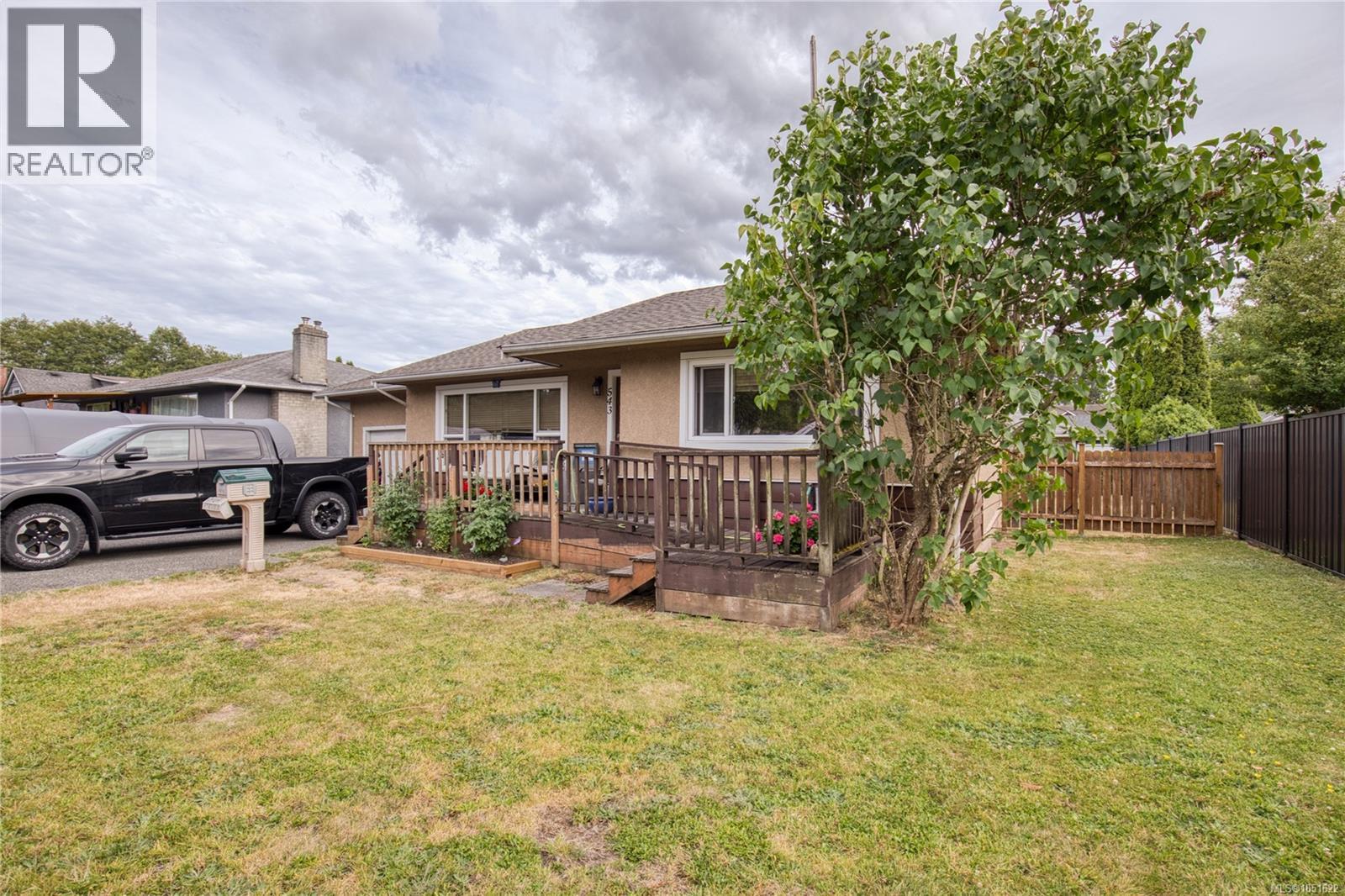 543 Bradley St Property Photo 19