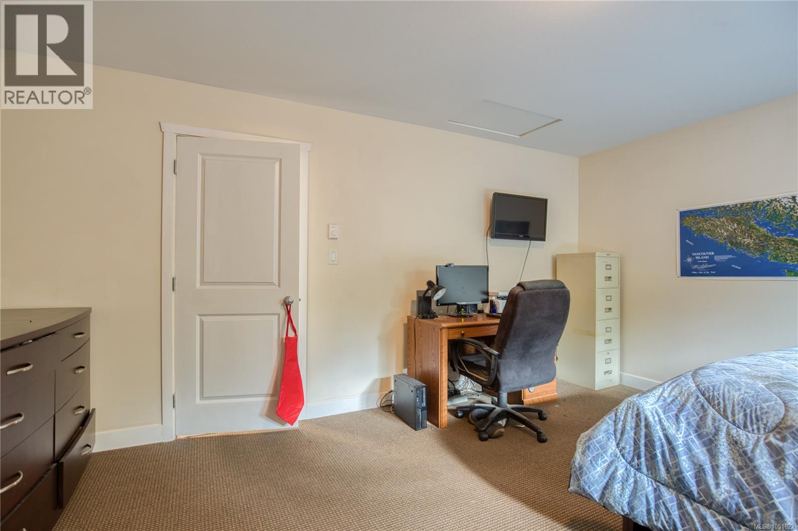 543 Bradley St Property Photo 36