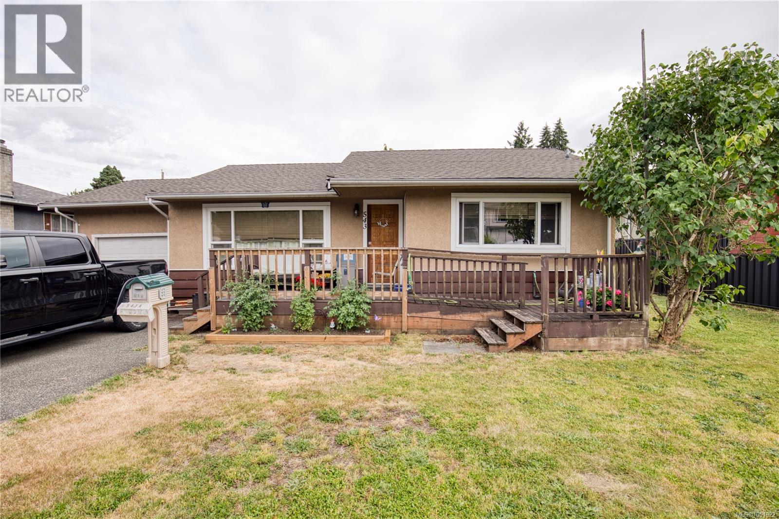 543 Bradley St Property Photo 39
