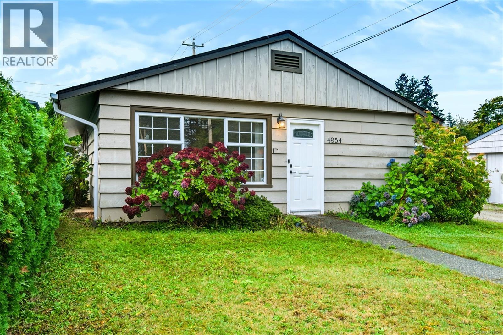 4954 Maitland St Property Photo 1