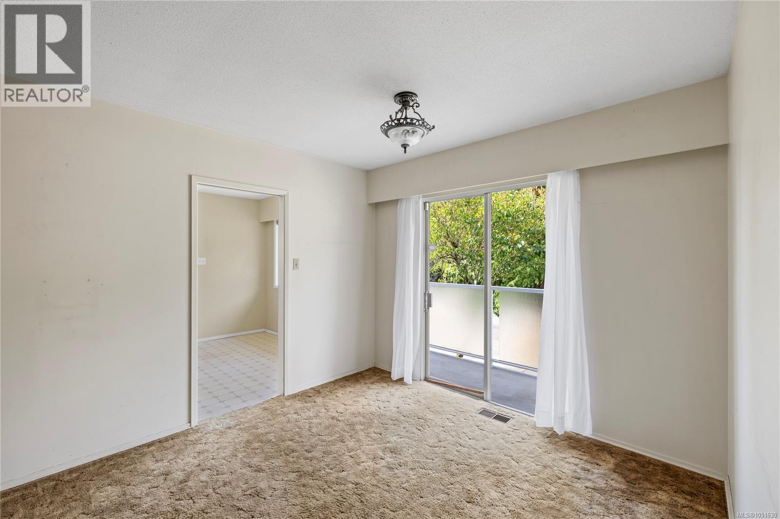 2999 King Richard Dr Property Photo 21