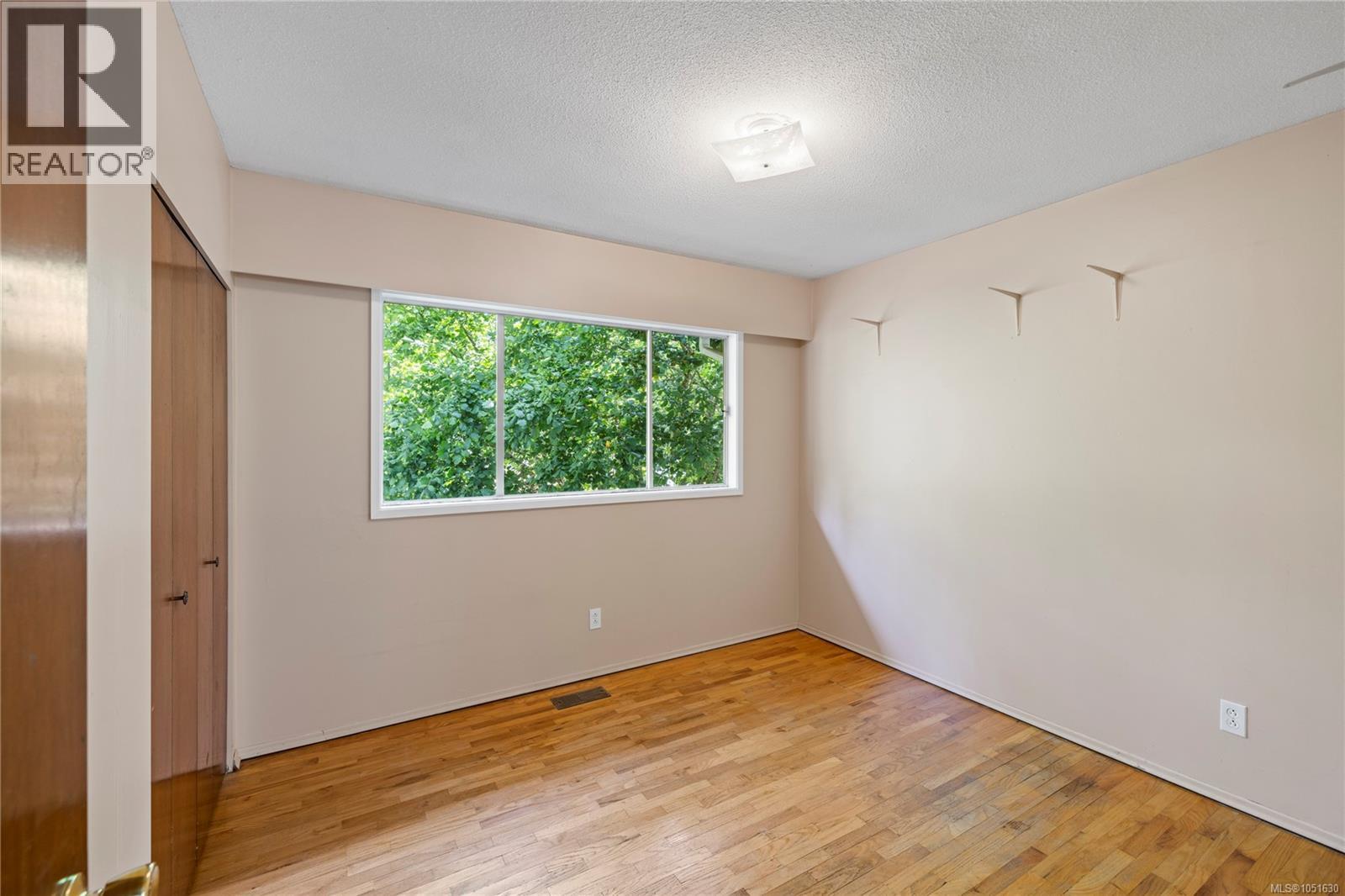 2999 King Richard Dr Property Photo 26