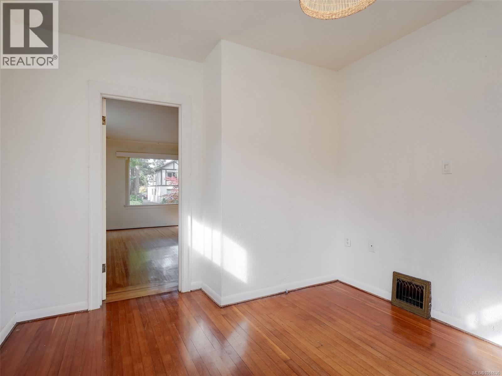 667 St. Patrick St Property Photo 6