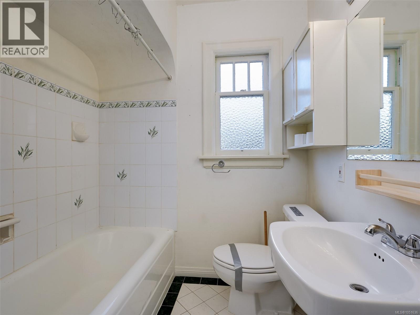 667 St. Patrick St Property Photo 11