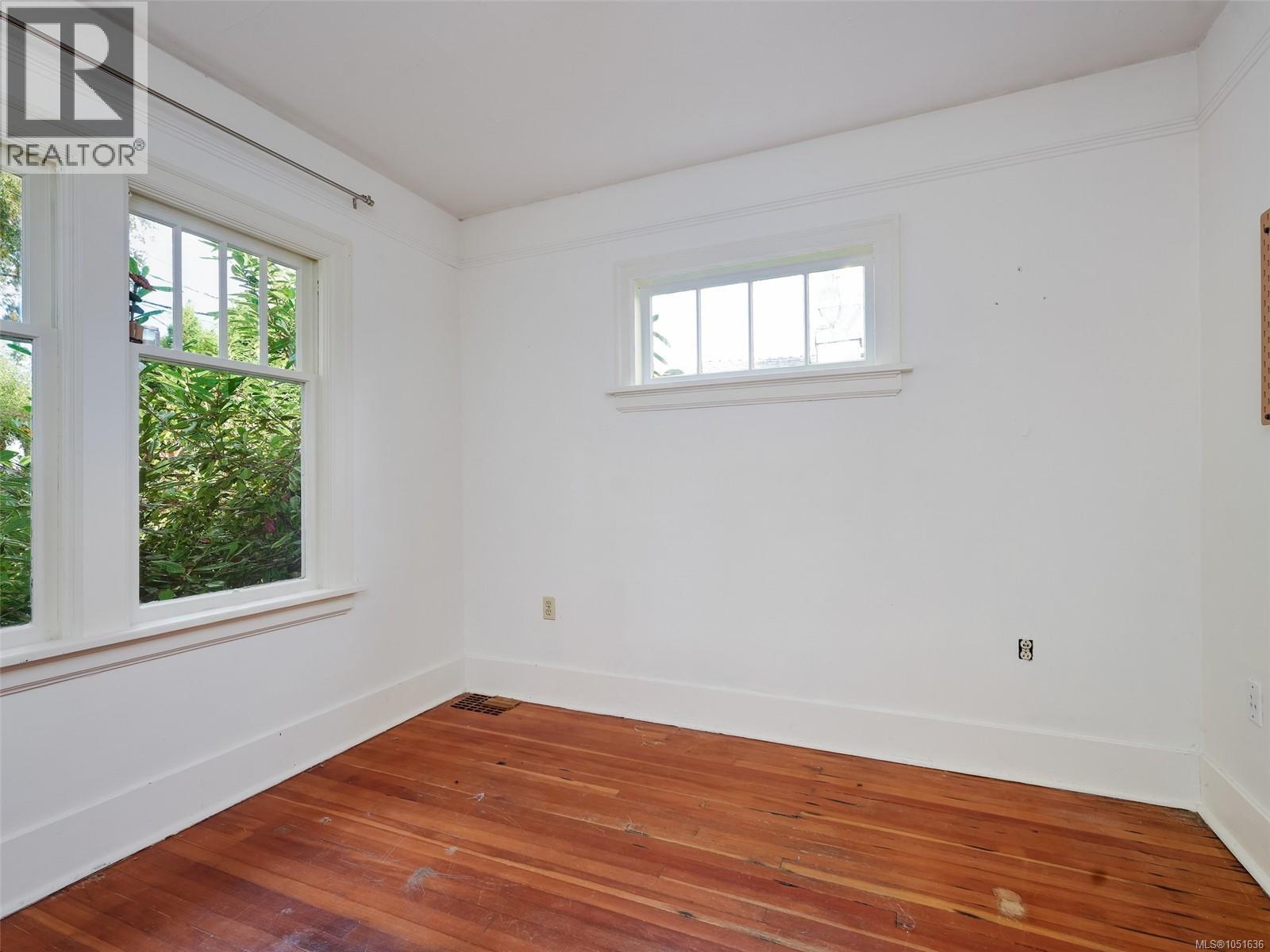 667 St. Patrick St Property Photo 12