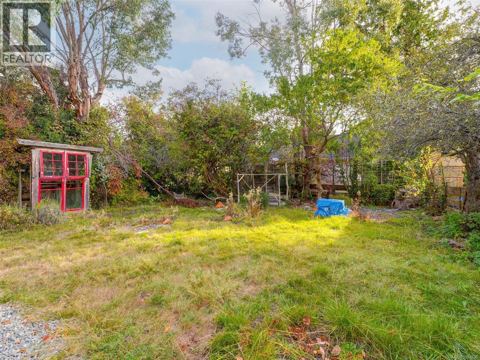 667 St. Patrick St Property Photo 21