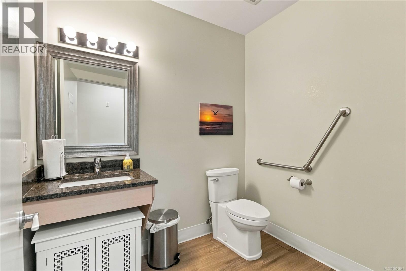 101 2220 Sooke Rd Property Photo 28