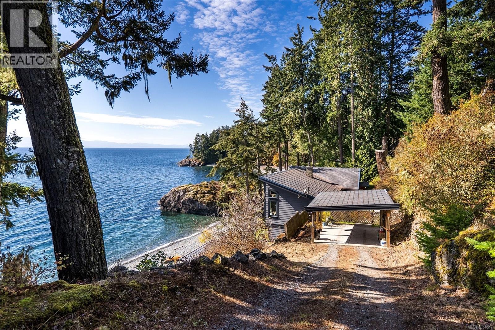 7995 West Coast Rd Property Photo 8