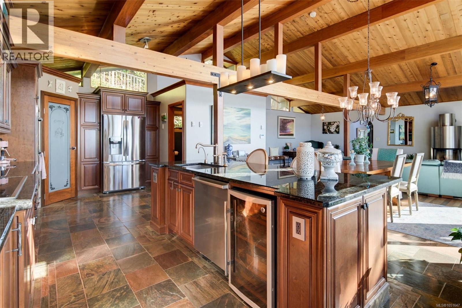 7995 West Coast Rd Property Photo 17