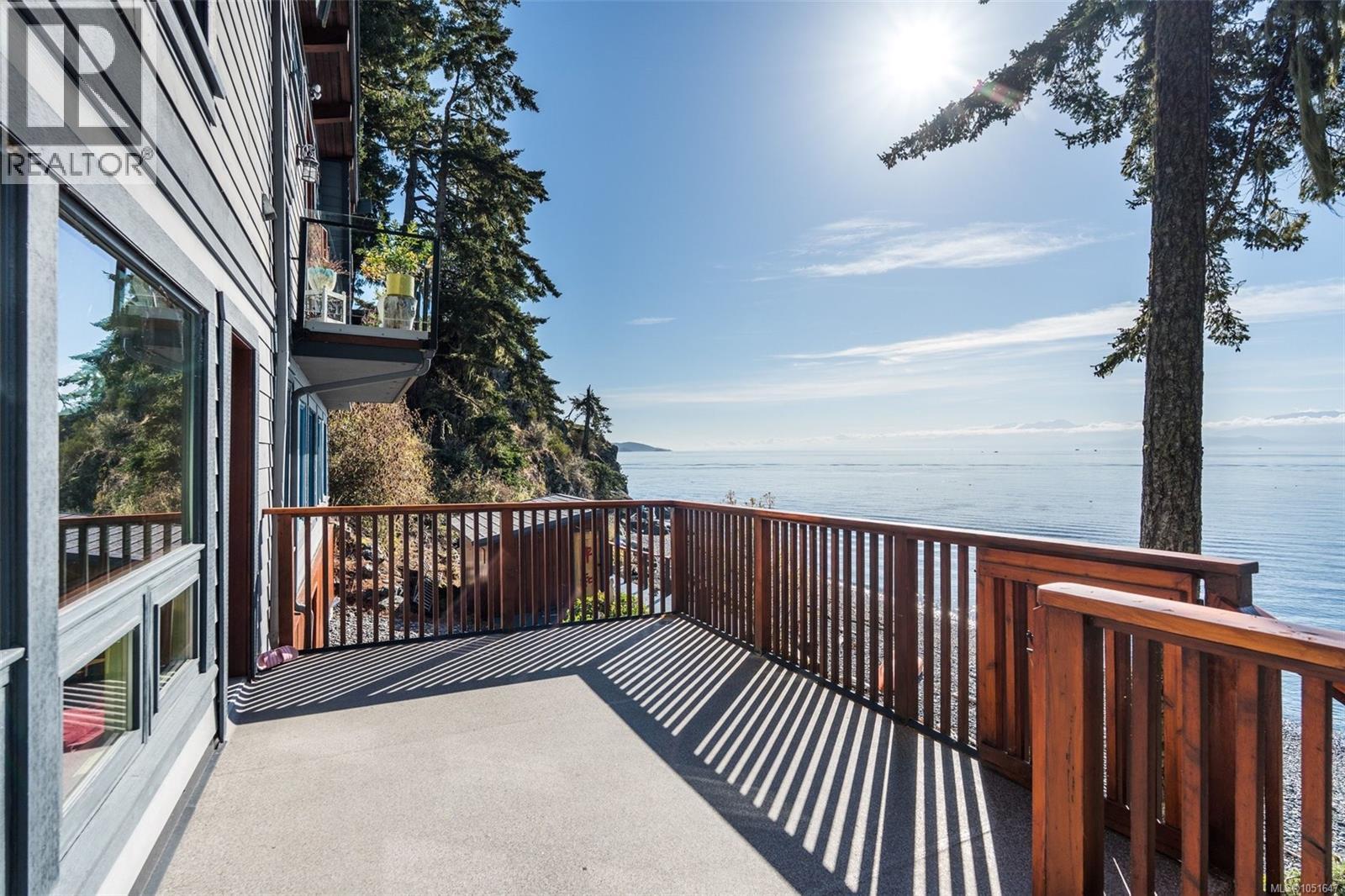 7995 West Coast Rd Property Photo 44