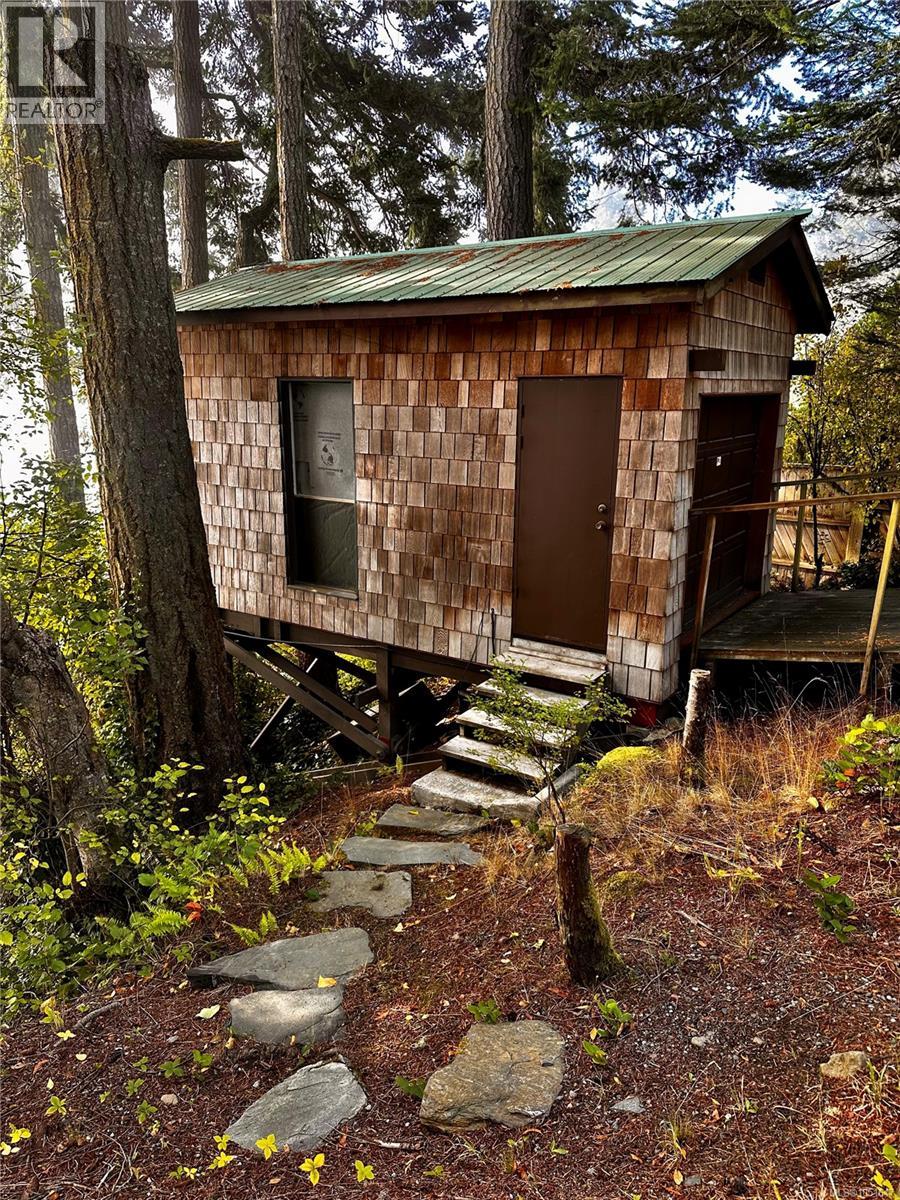 7995 West Coast Rd Property Photo 72