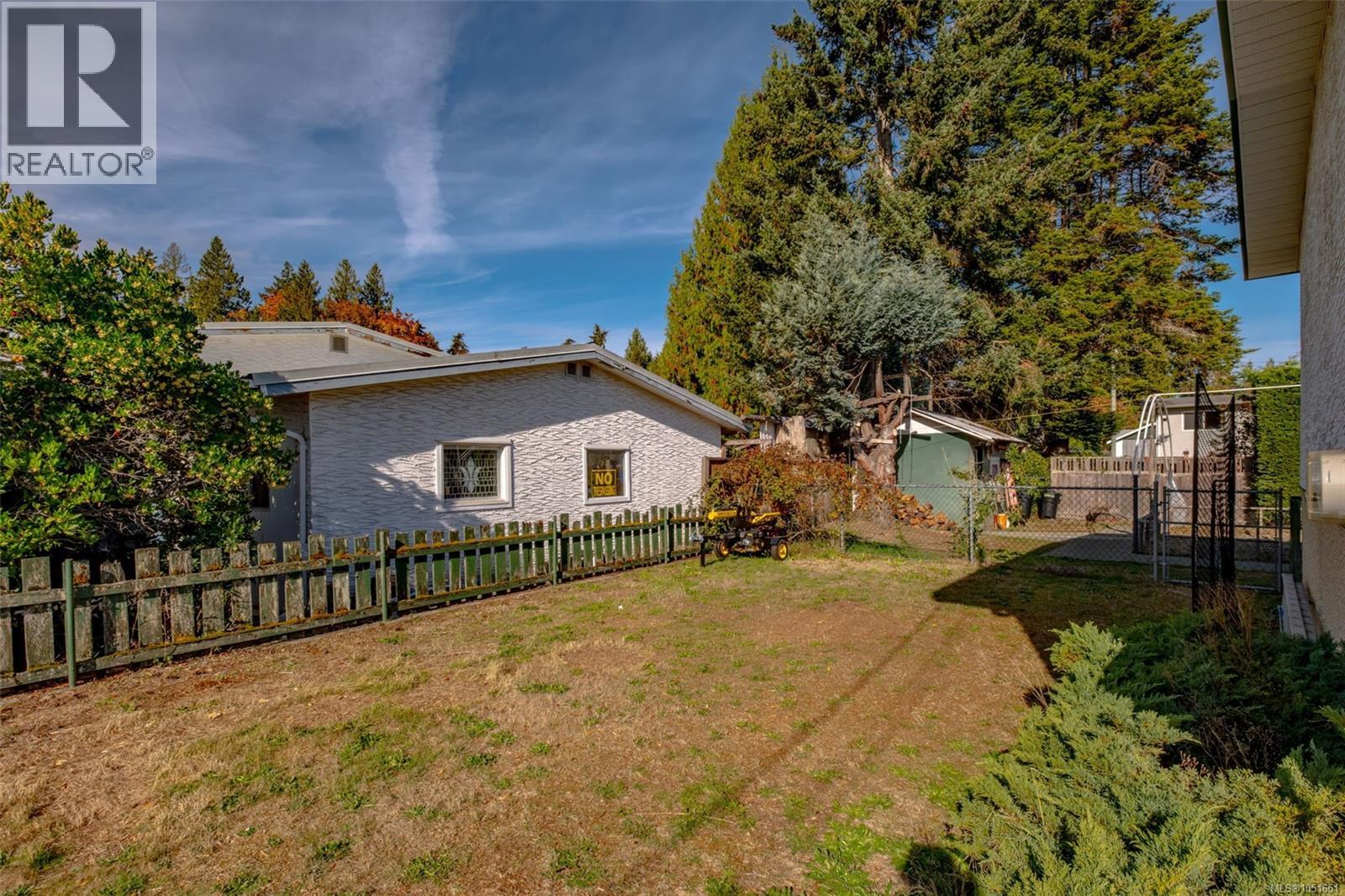 2895 Josephine St Property Photo 55