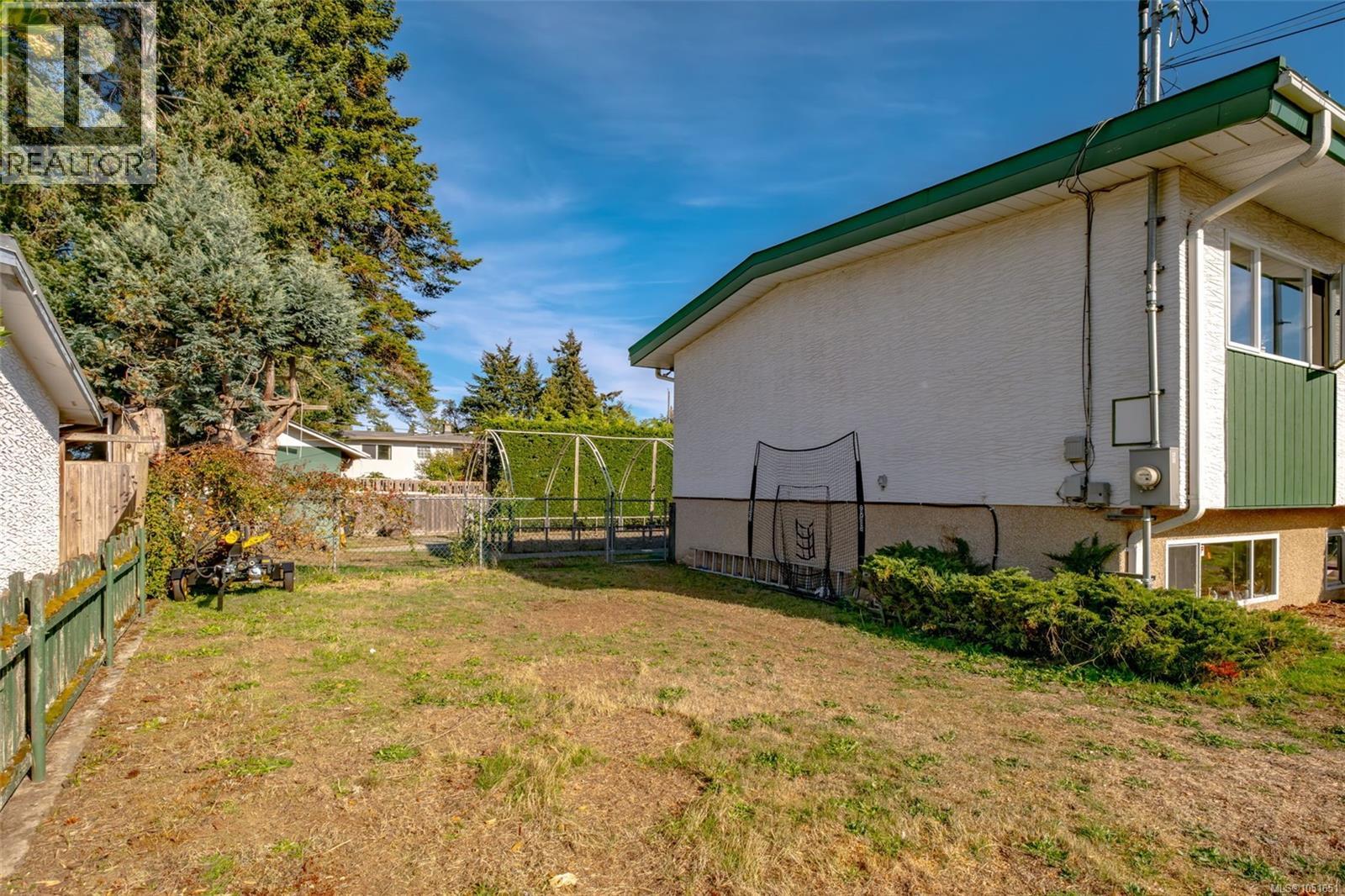 2895 Josephine St Property Photo 56
