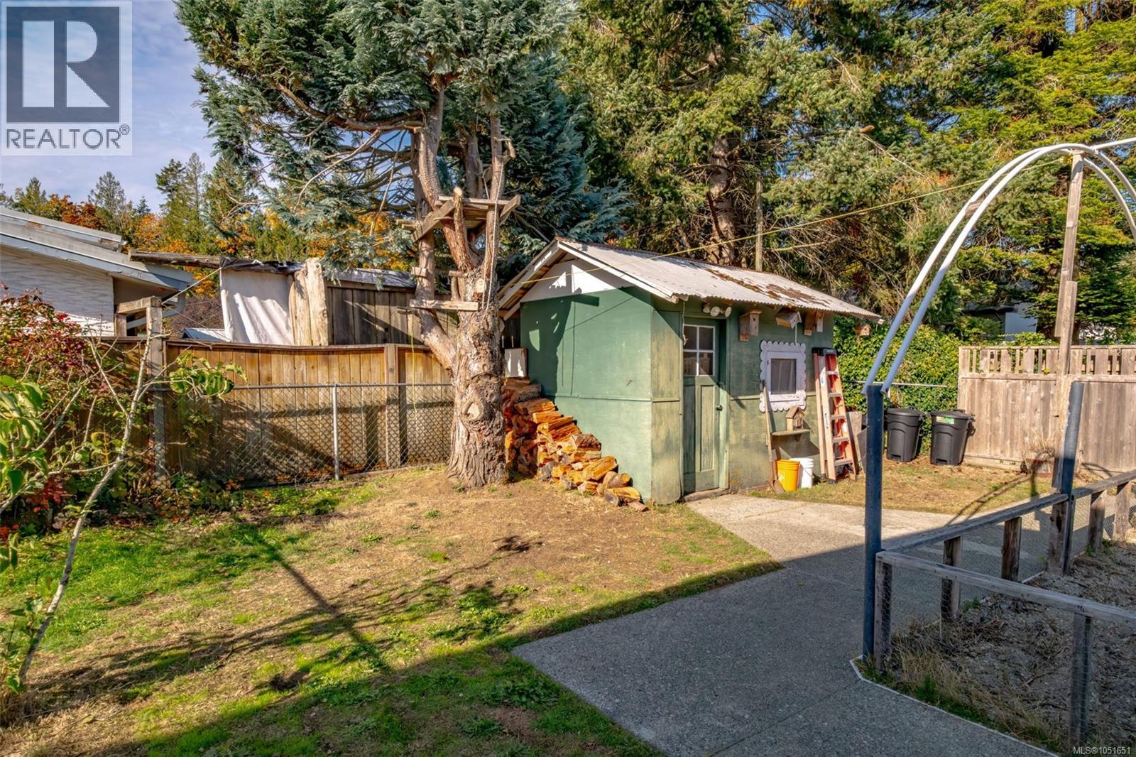 2895 Josephine St Property Photo 57