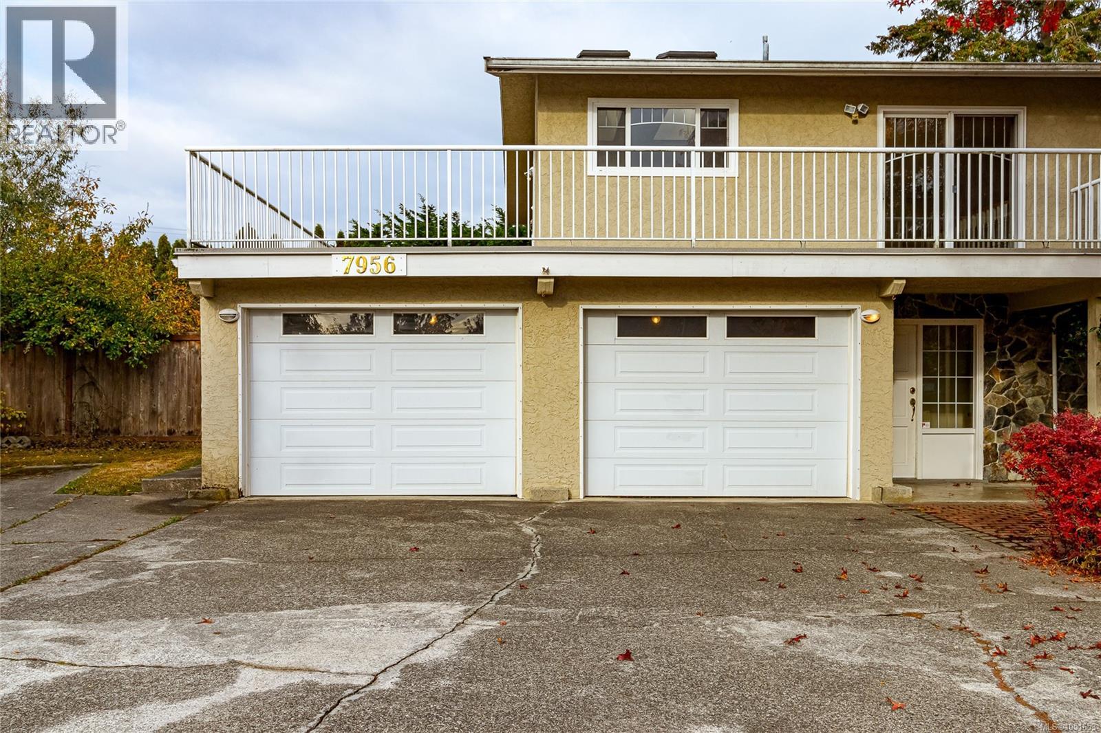 7956 Arthur Dr Property Photo 2