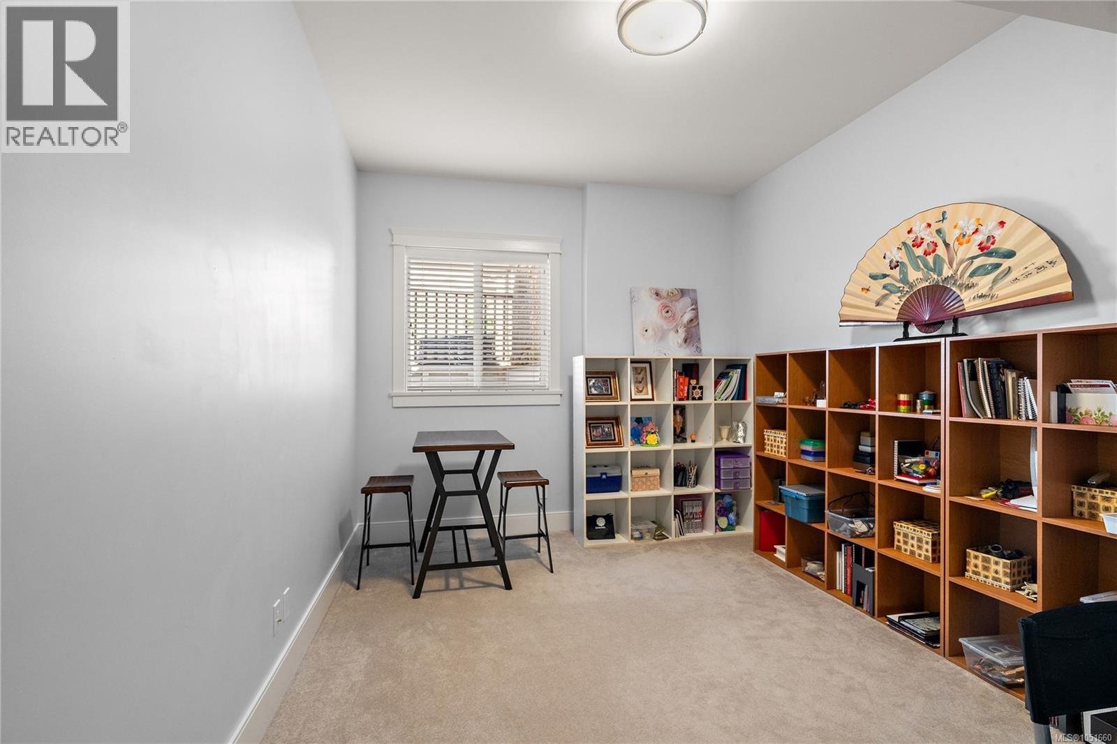 2152 Champions Way Property Photo 39
