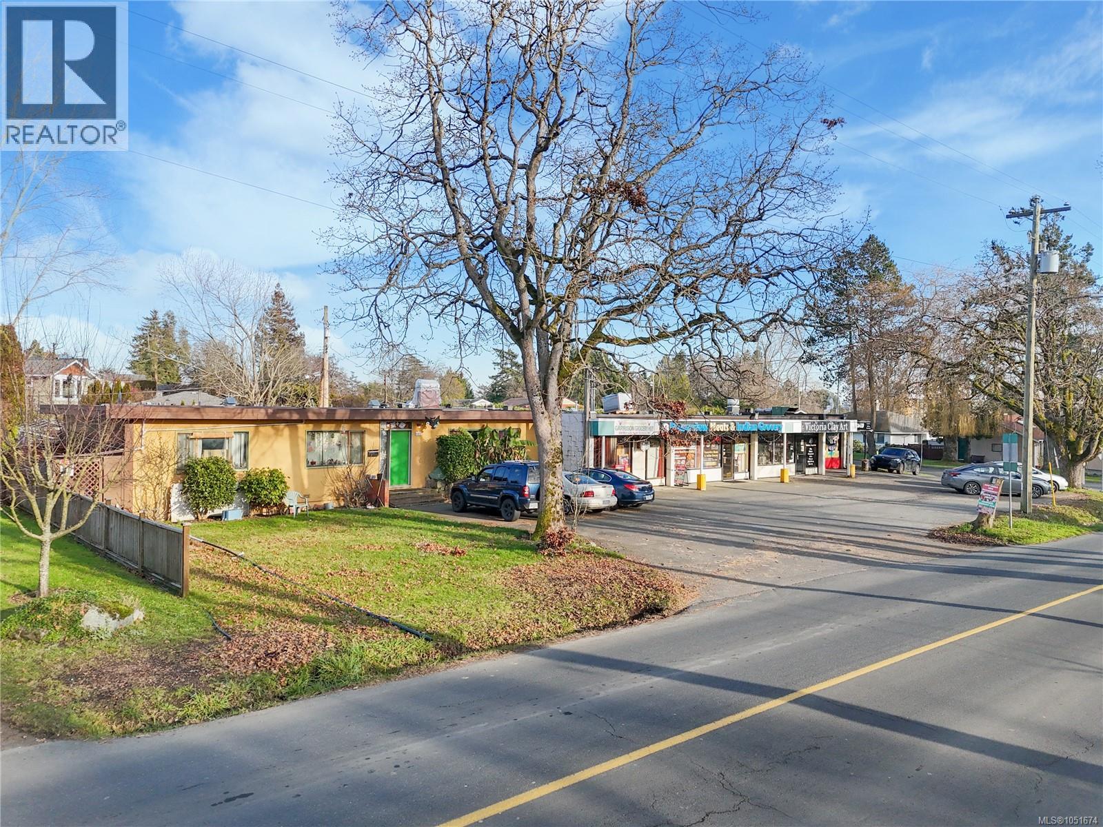 660 Burnside Rd W Property Photo 1