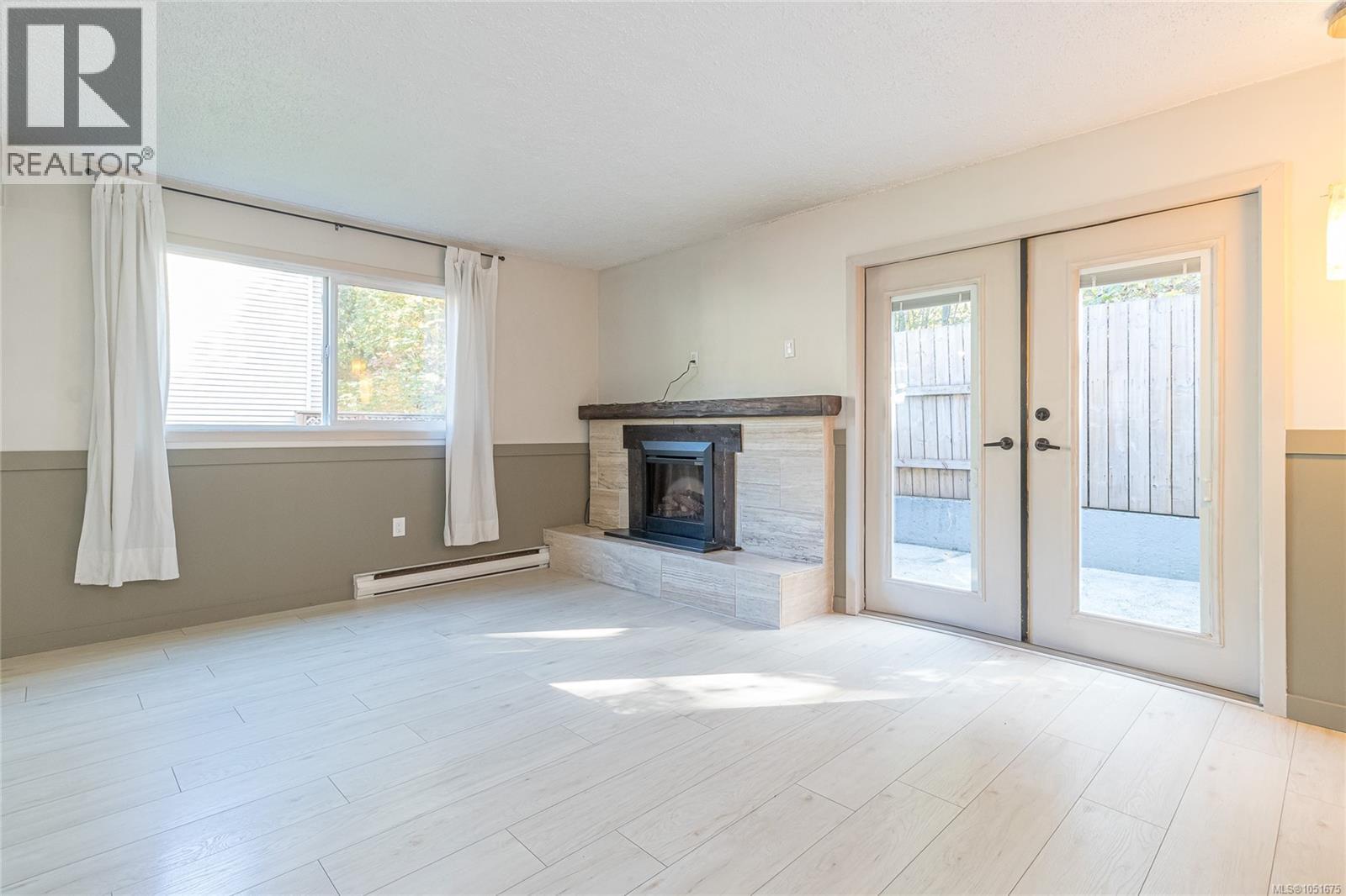 30 3025 Cowichan Lake Rd Property Photo 5