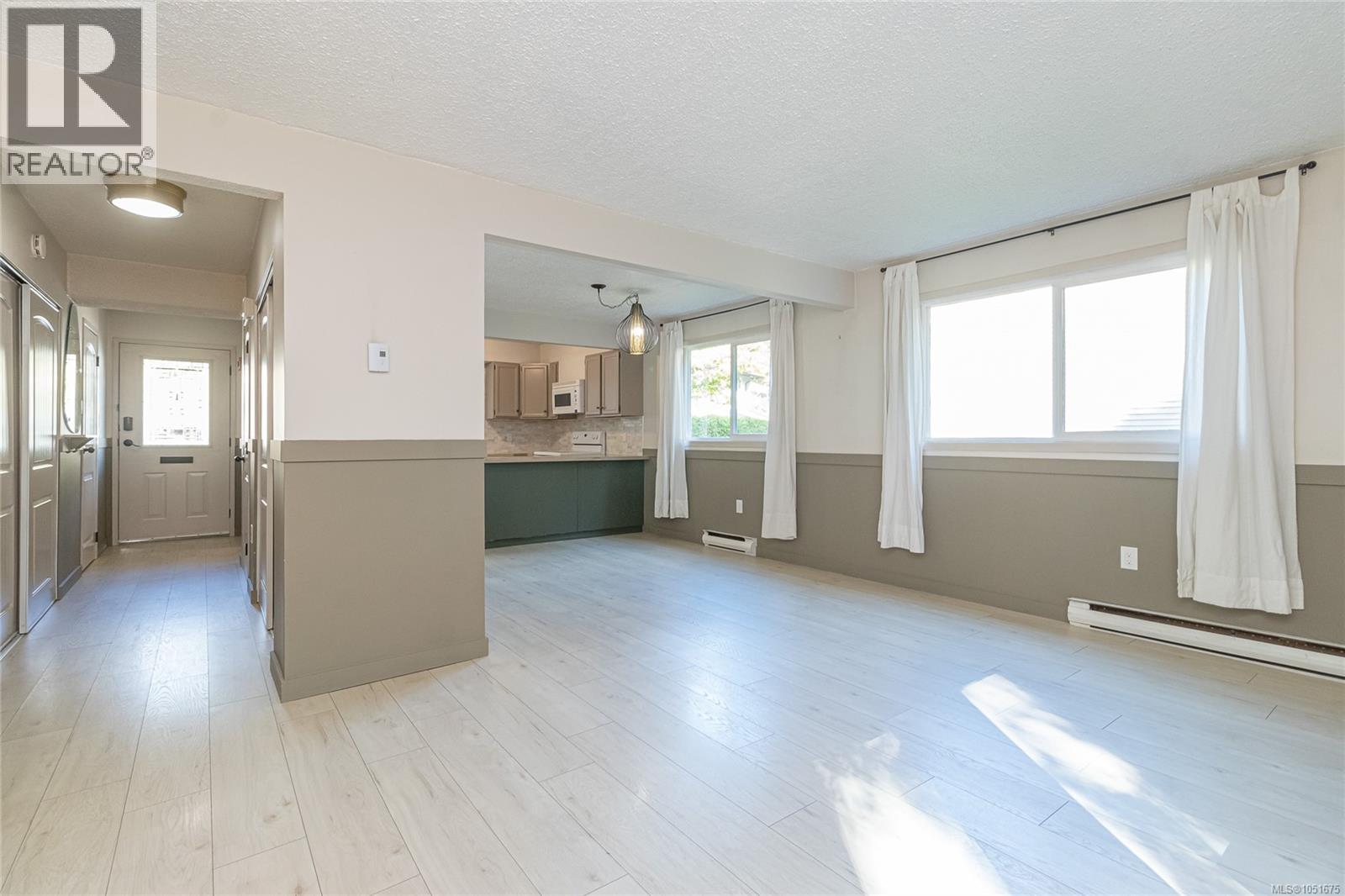 30 3025 Cowichan Lake Rd Property Photo 8