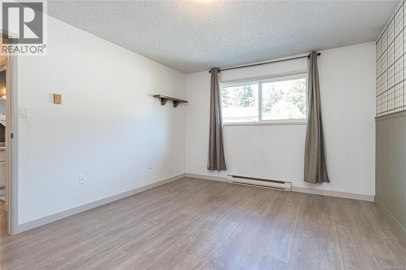 30 3025 Cowichan Lake Rd Property Photo 22