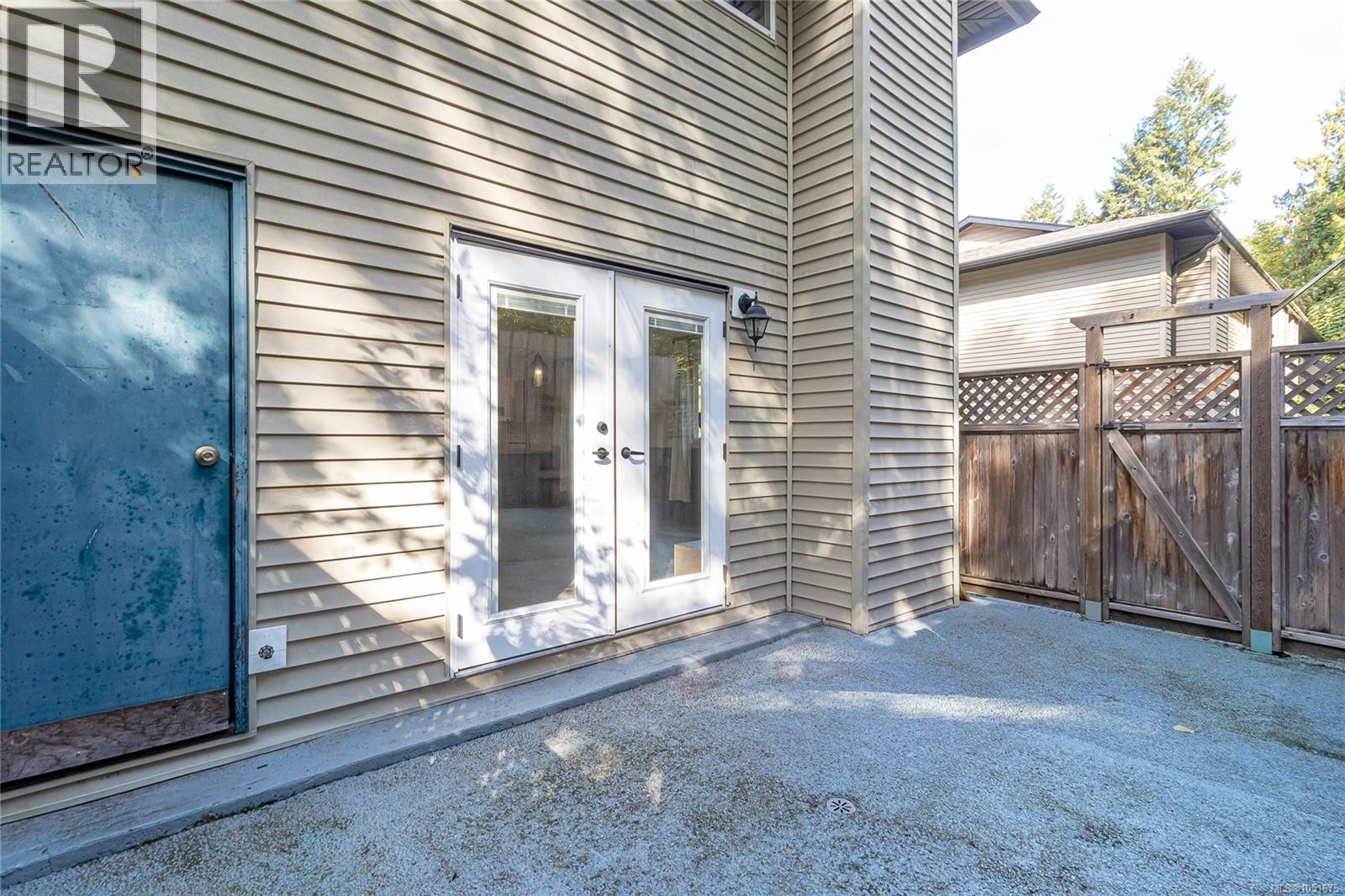 30 3025 Cowichan Lake Rd Property Photo 27