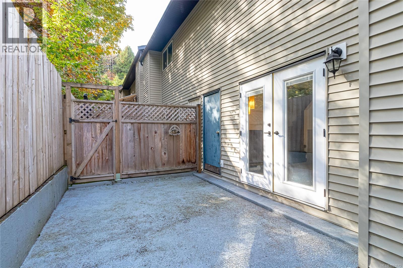 30 3025 Cowichan Lake Rd Property Photo 28