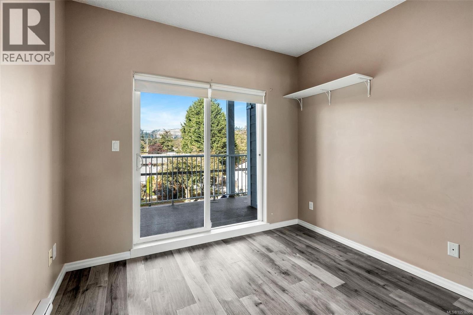 307 2823 Jacklin Rd Property Photo 19